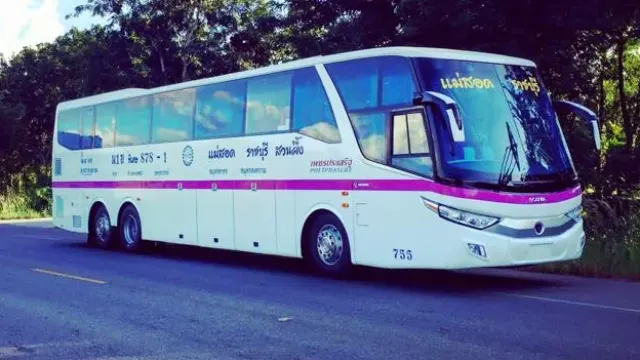 รถของเพชรประเสริฐ